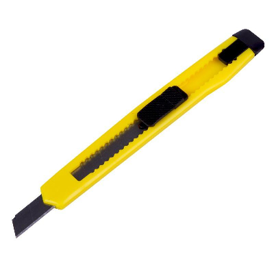 Нож с сегментир лезвием 9 мм пластик, c клипсой