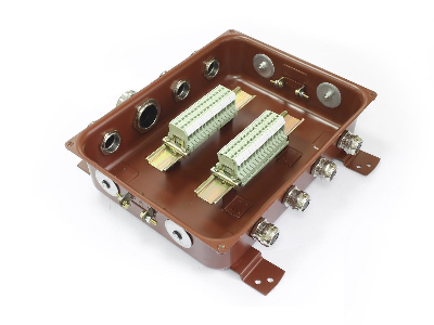КЗНС-32 с латунными сальниками (6шт. сальников) ЗЭТА коробка клеммная